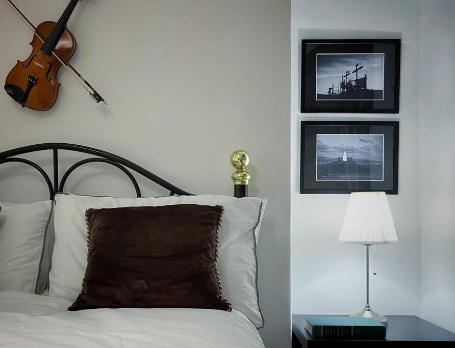 Urban Music Style Townhouse In Swansea City Center Экстерьер фото